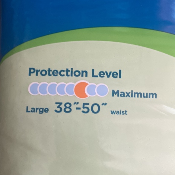 Size large, women’s disposable briefs - Picture 3 of 4